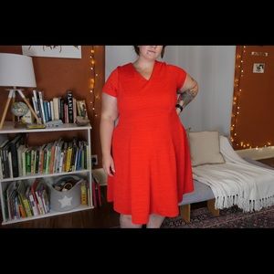 plus size 18/20 Lane Bryant modern red dress